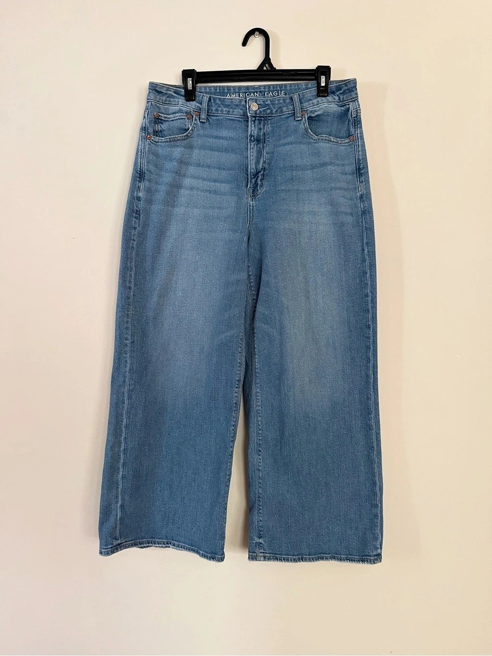 American Eagle Super High-Rise Baggy Wide Leg Jeans 12 Short